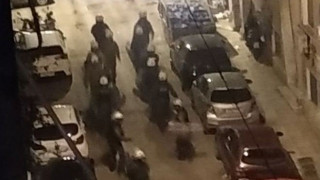 Ενταση και επέμβαση των ΜΑΤ σε πλατεία στην Κυψέλη τα ξημερώματα