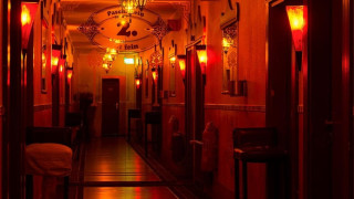 Ηλεία: Από την πίσω πόρτα έμπαιναν πελάτες σε οίκο ανοχής