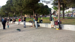 Νέα Παραλία, μια ζωντανή μουσική σκηνή!