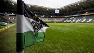 Το γήπεδο της Γκλάντμπαχ γέμισε με φωτογραφίες οπαδών της!