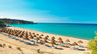 «Ναι» σε αλκοόλ και μουσική στις παραλίες