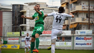 Υποχρεωμένοι να κοιτάξουν μπροστά στον Αγροτικό