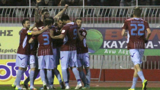 Αυτός ο Ηρακλής κερδίζει και τους διαιτητές!