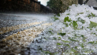 Βέροια: Τα ισοπέδωσε όλα το χαλάζι στη Ραχιά (βίντεο)