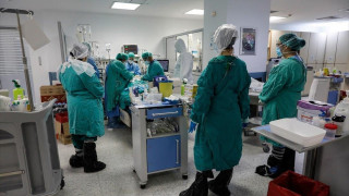 Φαρμακοβιομηχανία συμφώνησε με τέσσερις χώρες για παρασκευή εμβολίου