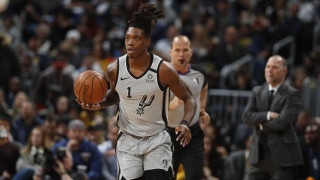 Λόνι Γουόκερ: «Υπήρξα θύμα βιασμού και σεξουαλικής κακοποίησης»