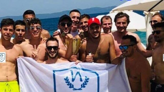 To γιόρτασε και σε beach bar η Νίκη Ευκαρπίας