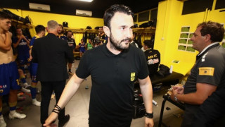 Στα αποδυτήρια της ΑΕΚ ο Θόδωρος Καρυπίδης