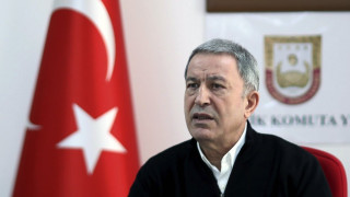 Δυναμιτίζει το κλίμα ο Ακάρ: «Ελάτε να τα βρούμε, διαφορετικά θα λυπηθείτε»