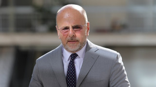 «Ξεφτίλιζε τους πάντες, έδερνε δημοσιογράφους - Μιλάμε για συμμορία!»