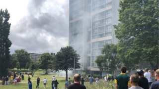 Μεγάλη φωτιά σε συγκρότημα πολυκατοικιών στο Λονδίνο