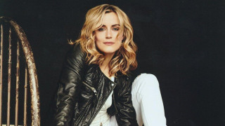 Τέιλορ Σίλινγκ: Αποκάλυψε ομοφυλοφιλία και σύντροφο!