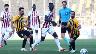 Αποχαιρετά (;) τον Ολυμπιακό ο Μαντί Καμαρά