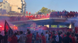 Χαμός στο «Καραϊσκάκη»! Στον Πειραιά δεν έχει κορωνοϊό;