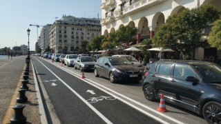 Με ποδήλατο στη Λ. Νίκης; Δείτε και σκεφτείτε το!