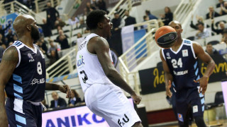 Ο Ρετ βρήκε δουλειά στην Πολωνία