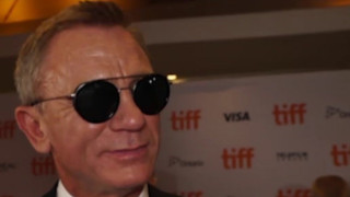 Οι... λανθασμένες μνήμες του Ντάνιελ Κρεγκ για την Τόνια Σωτηροπούλου και η γκάφα της ΕΡΤ