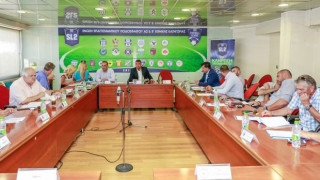 Δ.Σ. για την πιθανή αναδιάρθρωση σε Super League 2 και Football League