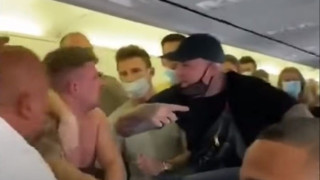 Mπουνιές και βρισιές με επιβάτες που αρνήθηκαν να φορέσουν μάσκες