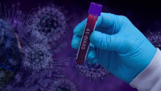 Ηλίας Μόσιαλος: Τι ξέρουμε και τι δεν ξέρουμε για το ρωσικό εμβόλιο κορωνοϊού