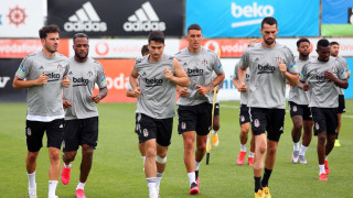 Η λίστα της Μπεσίκτας με Λιάγιτς, Μένσα, Νσκαλα