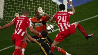 Το «χέρι» του θεού τον ώθησε στη νίκη!