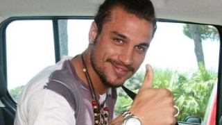 «Χεϊνέζες» και επίσημα ο Οσβάλντο