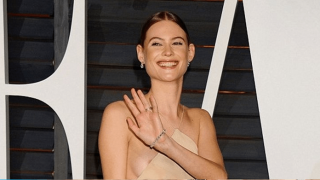 Το σέξι ατύχημα του άγγελου της «Victoria's secret» στο πάρτι των Όσκαρ (pics)