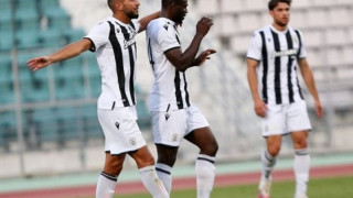 Μόνο εμείς… οι Έλληνες παίζουμε πλέον