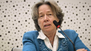 Διαφώνησε η Λινού με το μέτρο υποχρεωτικού εμβολιασμού στους 60+