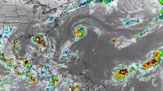 Πέντε κυκλώνες έχουν σκεπάσει τον Ατλαντικό!