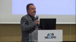 Κιουμής: «Είναι δυνατόν να μην αγκαλιάζονται οι οπαδοί στις κερκίδες;»