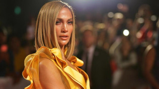 Αυτή είναι η σωσίας της Τζένιφερ Λόπεζ!