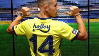 Επίσημα στη Φενέρ ο Πέλκας με... «αεροπορικό» καλωσόρισμα!