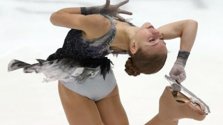 Αλεξάντρα Τρούσοβα: 16χρονη νίκησε τη βαρύτητα στο καλλιτεχνικό πατινάζ