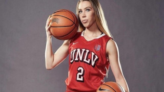 Η Μπρουκ Τζόνσον θα σας κάνει να αγαπήσετε το γυναικείο μπάσκετ