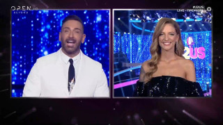 J2US: Το καλοσώρισμα του Νίκου Κοκλώνη στη Λάουρα Καραΐσκου