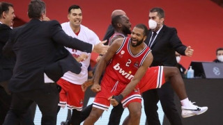 Με buzzer-beater του Χάρισον ο Ολυμπιακός κέρδισε τη Μακάμπι