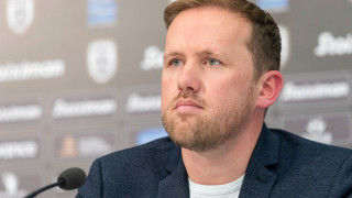 Ο Ρέμπε ψάχνει εντατικά για μέσο και ακραίο