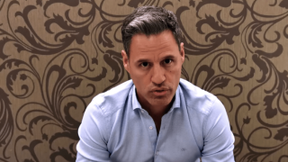 «Κόπηκε» πριν βγει στον «αέρα» η εκπομπή του Σρόιτερ με καλεσμένο τον Πετράκο