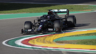 Νικητής ο Χάμιλτον στην Ίμολα και τρομερό ρεκόρ της Mercedes!