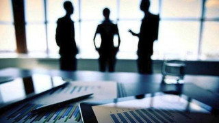 Ποιοι κινδυνεύουν με απόλυση άμεσα ή μετά τη συν-εργασία