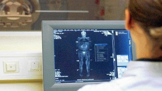 Ταχύρρυθμη τηλεκπαίδευση γιατρών για τον κορωνοϊό!