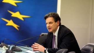 Σκυλακάκης: «Επιδόματα δίναμε όταν είχαμε πλεονάσματα τώρα έχουμε... υπερέλλειμμα»