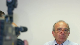 “Οχι” στο αυτοδιοίκητο! Το λέει και το σύνταγμα