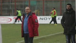 Δανδίκας: «Κλείστε τα αυτιά σας»