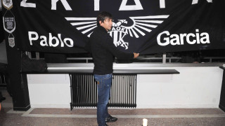 Στο ακουστικό του ο Γκαρσία