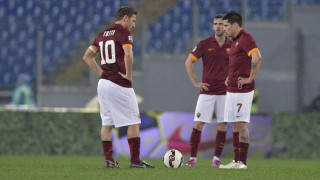 Καταρρέουν οι «τζιαλορόσι»