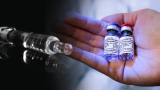 Τι λέει για τις παρενέργειες ένας από τους εθελοντές του εμβολίου της Moderma