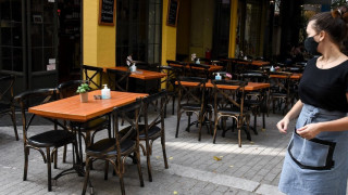 «Αν δεν μπορεί να μας βοηθήσει η κυβέρνηση, ας μην ανοίξει την εστίαση!»